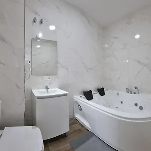 https://studio-minilovely-con-jacuzzi-doble-sevilla.es-andalucia.com